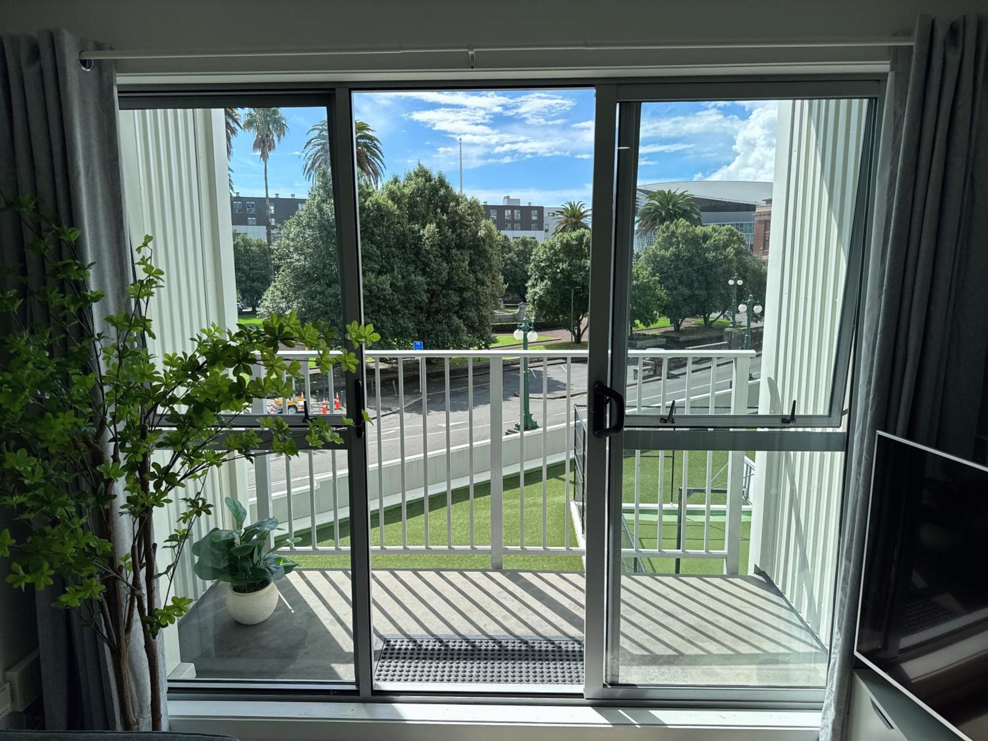 Immaculate 3 Bd 2 Bth Apartment -Free Carpark & Pool Auckland Luaran gambar