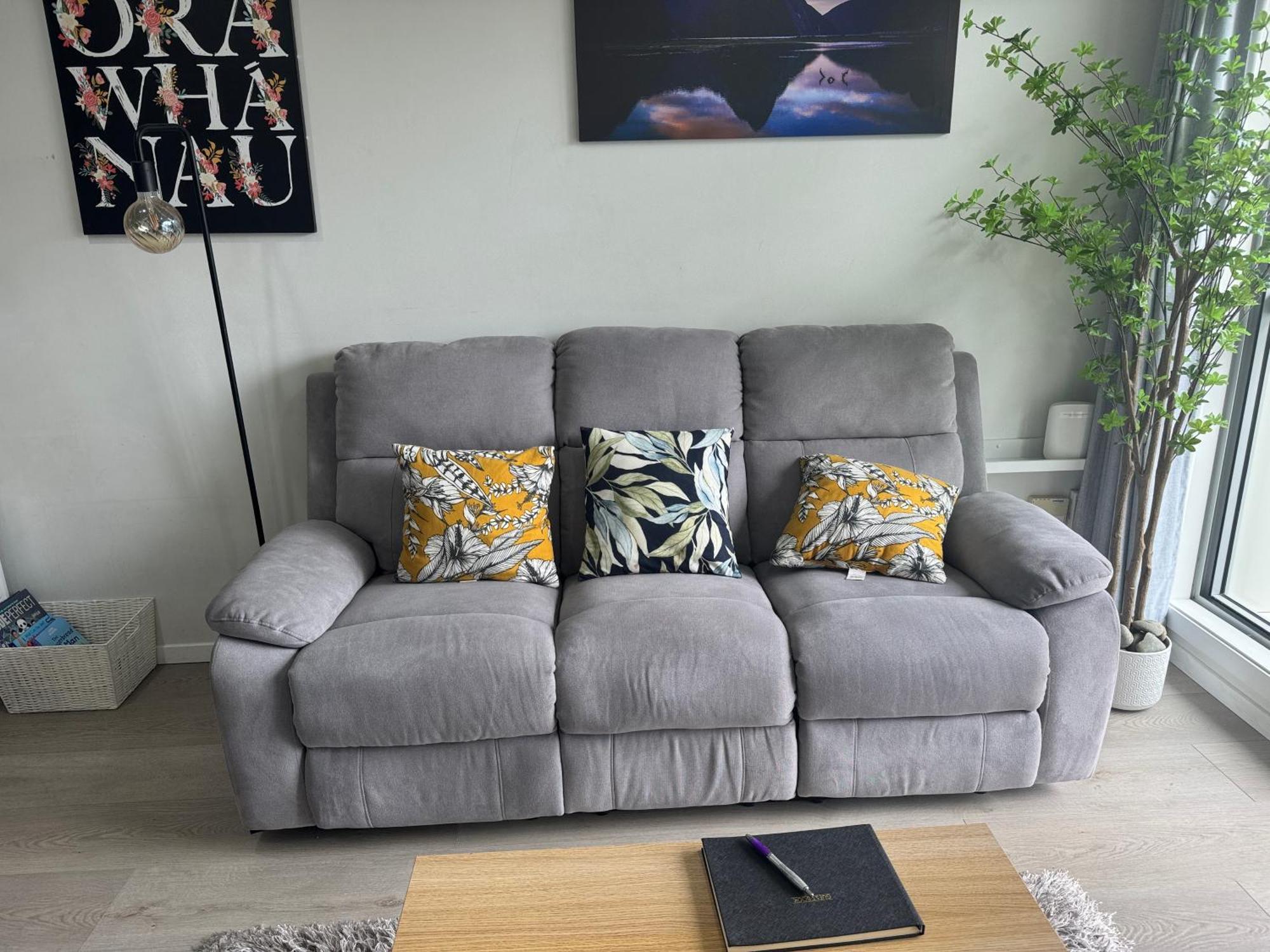 Immaculate 3 Bd 2 Bth Apartment -Free Carpark & Pool Auckland Luaran gambar